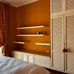 Front - 3 Bedrooms Appartamento Bari