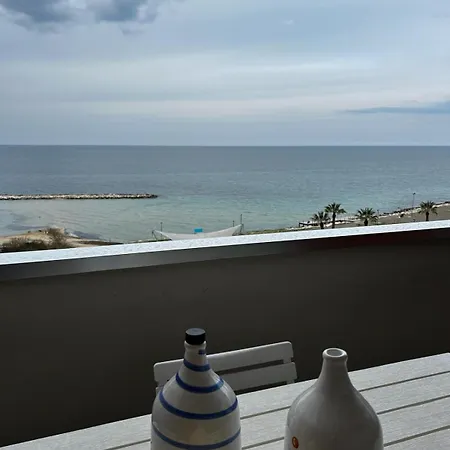 Front - 3 Bedrooms Bari