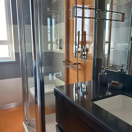 شقة Front - 3 Bedrooms