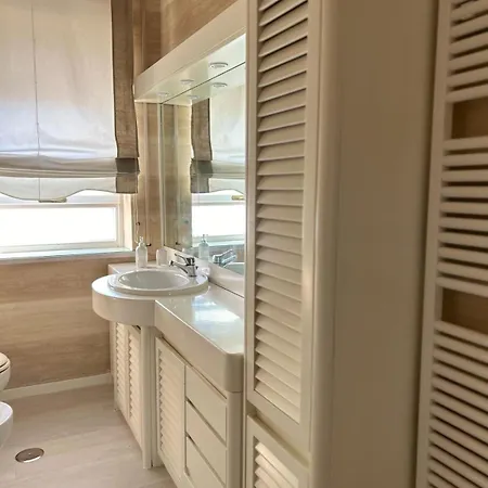 Front - 3 Bedrooms Lejlighed