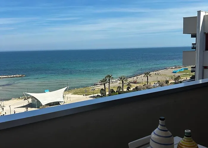 Front - 3 Bedrooms * בארי